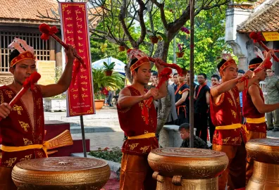 2 y nghia trong dong trong van hoa viet ef3655b4