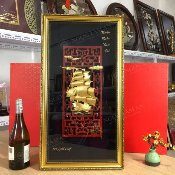 Tranh thuyền Thuận buồm xuôi gió dát vàng 24K (40x65cm)