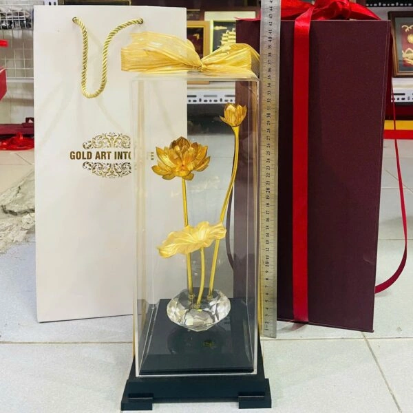 Hoa sen đơn dát vàng 24K (2 nhánh hoa) Hoa sen đơn dát vàng 24K (2 nhánh hoa) - Món quà tinh tế và ý nghĩa cho nhiều dịp đặc biệt