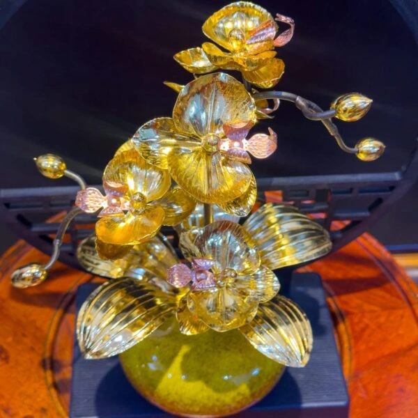 Bình hoa lan 2 nhánh dát vàng Ngọc Tâm An