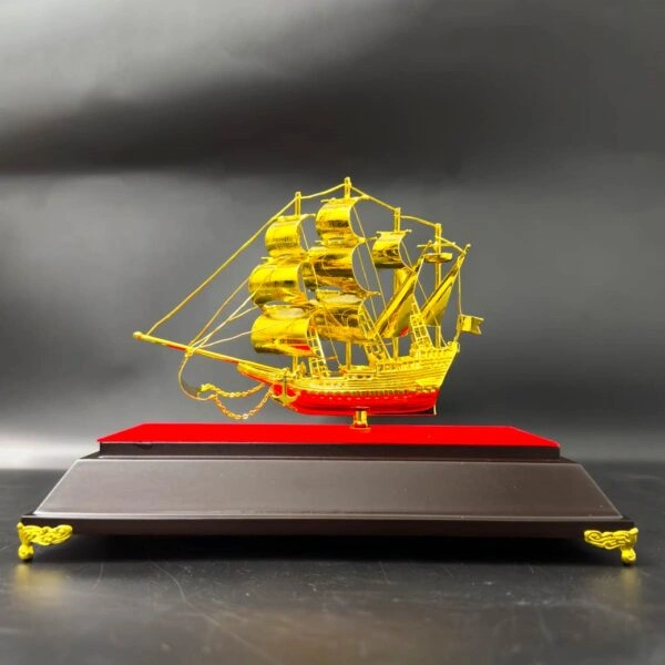 Mô hình thuyền buồm mạ vàng 24K cỡ nhỏ – TB-NHO3
