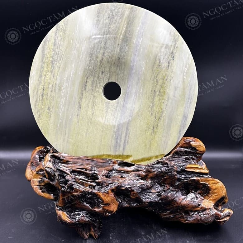 Gợi ý quà tặng sinh nhật sếp dưới 1 triệu đồng vừa đẹp vừa ý nghĩa Đồng điếu đá Serpentine giúp thu hút tài lộc