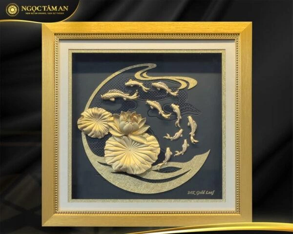 Tranh Cửu Ngư Quần Hội dát vàng 24K (Khung vàng) - Ngọc Tâm An 