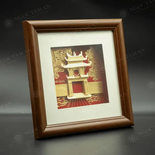 2 tranh khue van cac dat vang