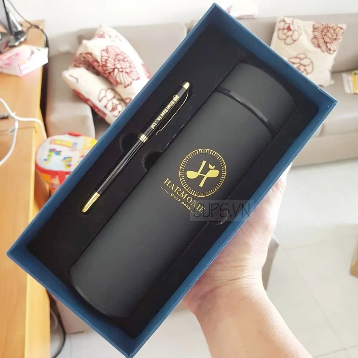 6 binh giu nhiet khac logo kem but