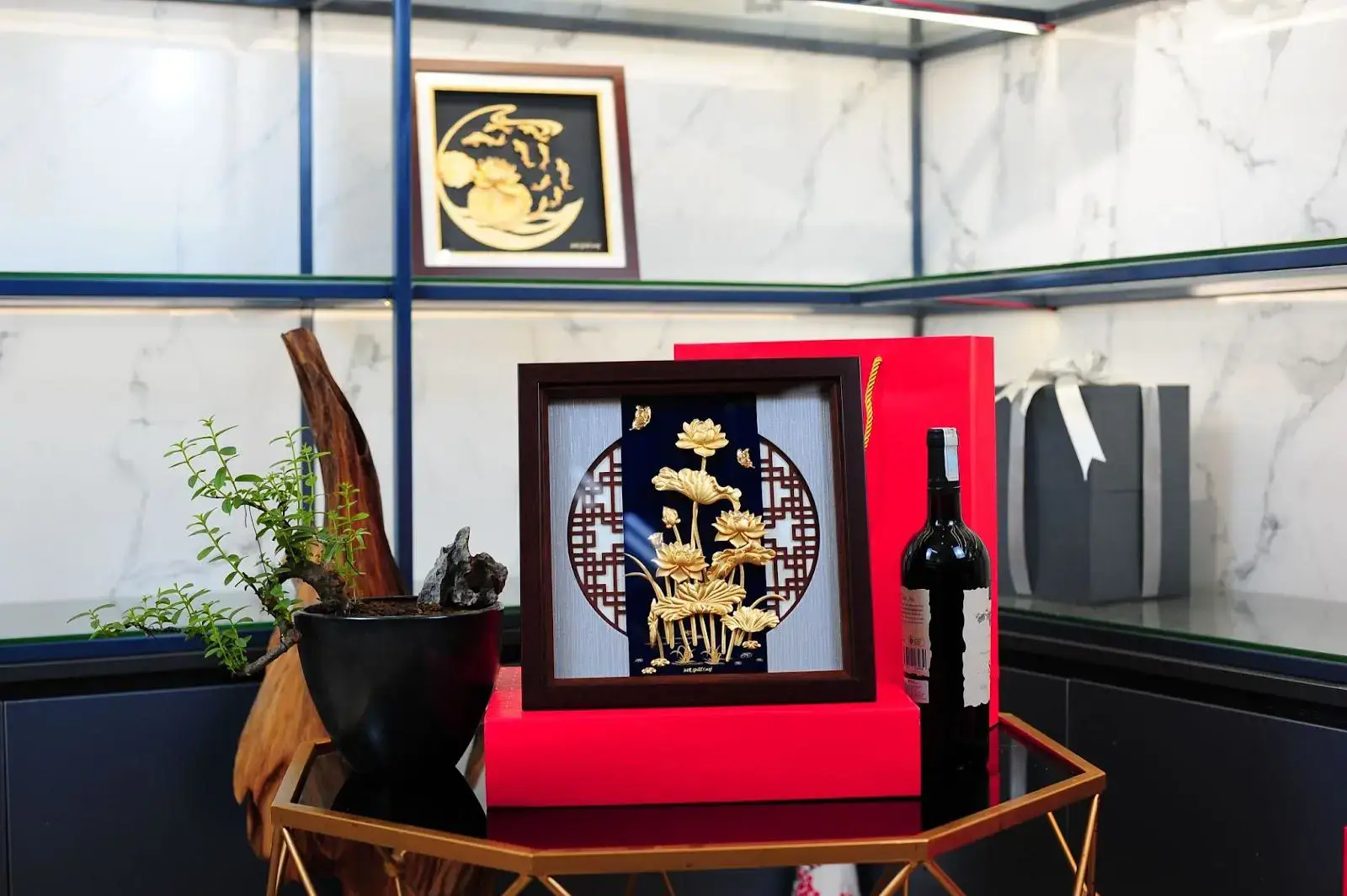 6 tranh hoa sen tai loc dat vang