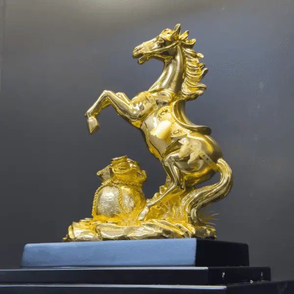 9 tuong ma dao thanh cong dat vang