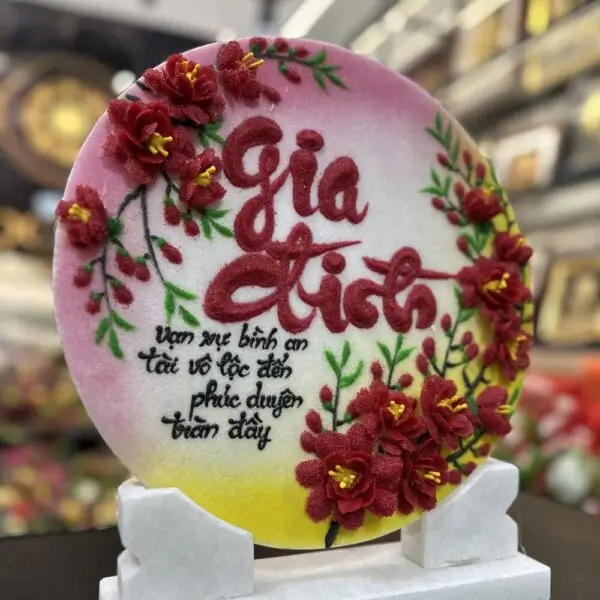 Ngày Gia đình Việt Nam là ngày nào? Hoạt động 28/6 Tranh chữ đá quý “Gia đình”