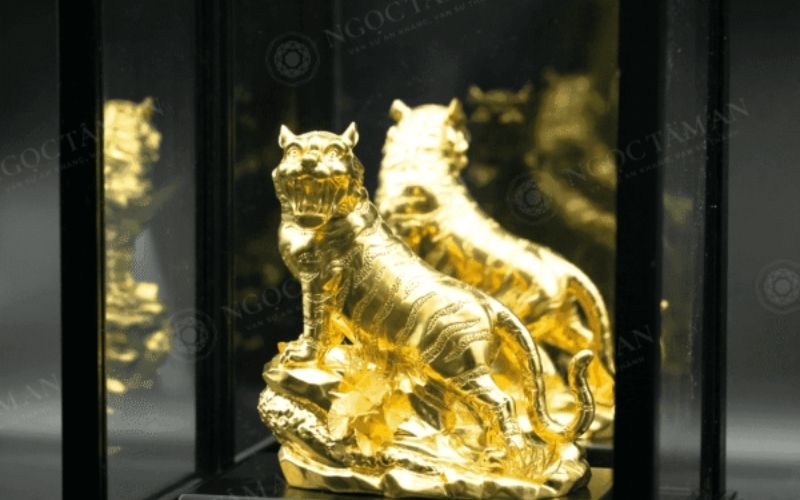 Tượng hổ phong thuỷ dát vàng 24k