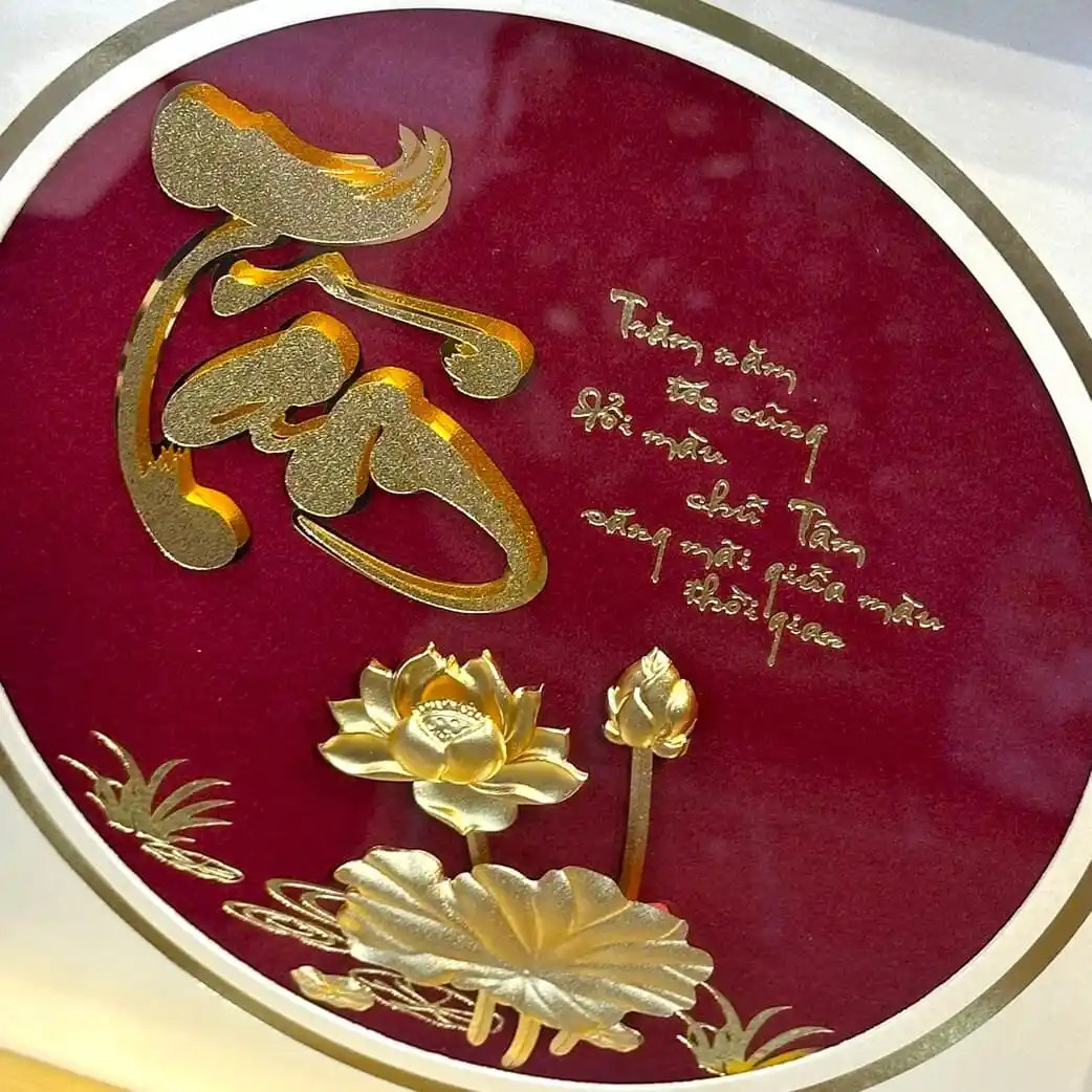 Tranh chữ tâm mạ vàng hoa sen