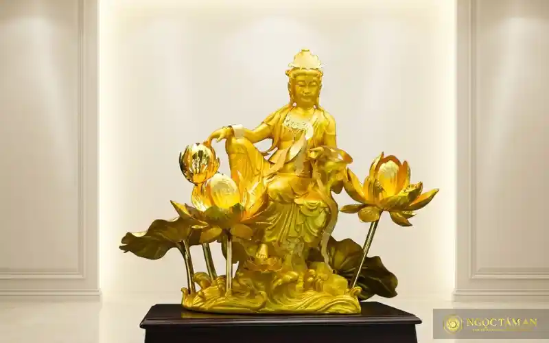 Tượng Phật Bà Quan Âm là một trong những hình tượng Phật giáo được yêu thích và tôn kính nhất
