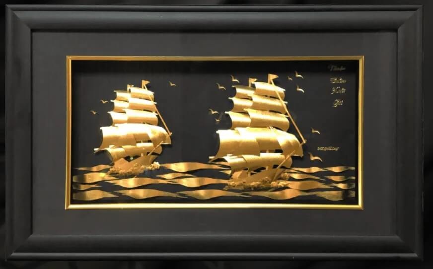 Tranh đôi thuyền mạ vàng 24k