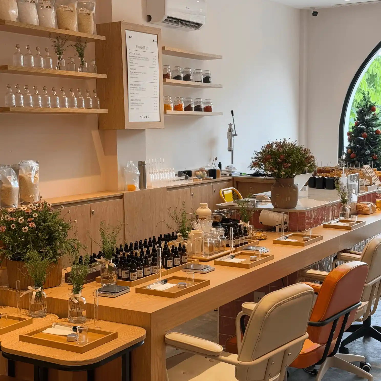 Tiệc, workshop, du lịch làm quà trải nghiệm 20/10 cho nhân viên nữ